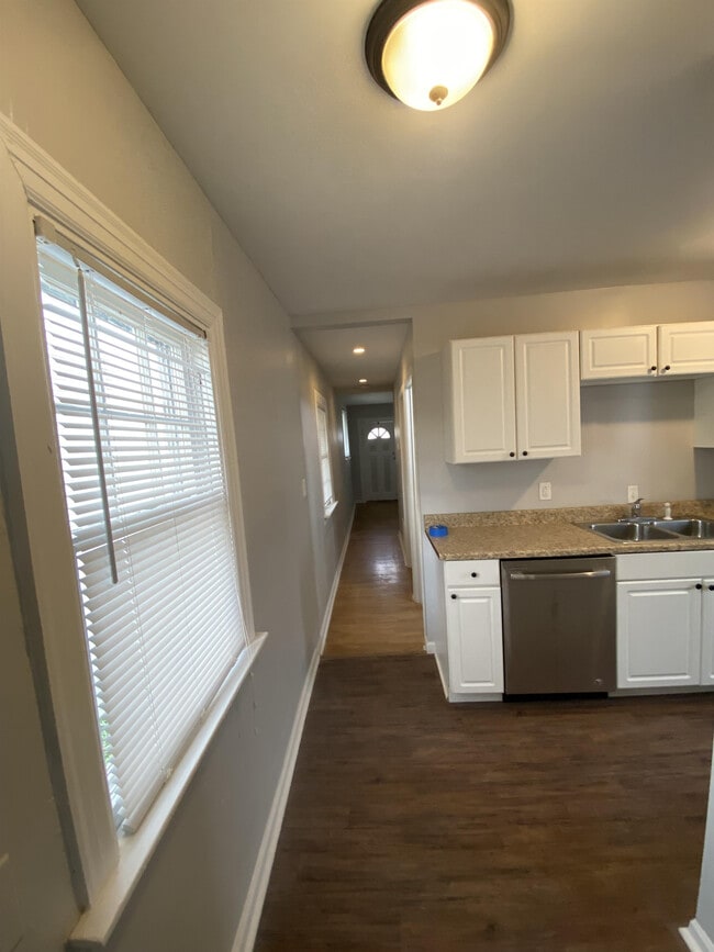 Photo - 1522 Prather Ave