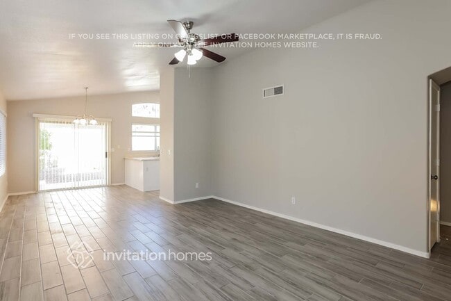 Photo - 1338 E Angela Dr