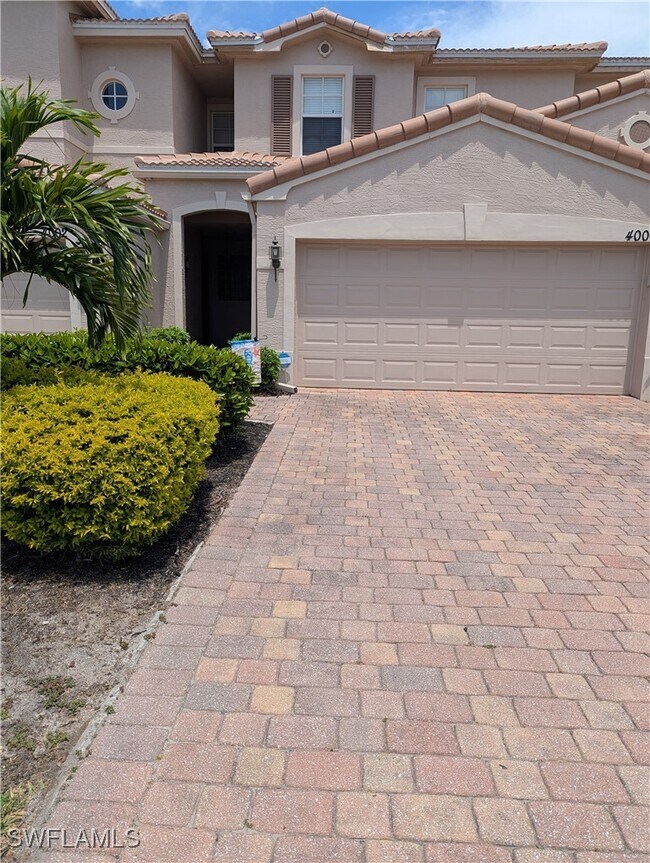 Photo - 4000 Cherrybrook Loop