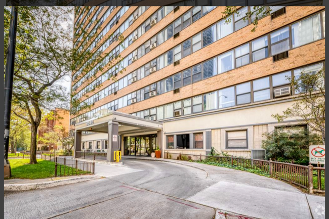 Building Photo - 6030 N Sheridan Rd Unit 1311 Rental