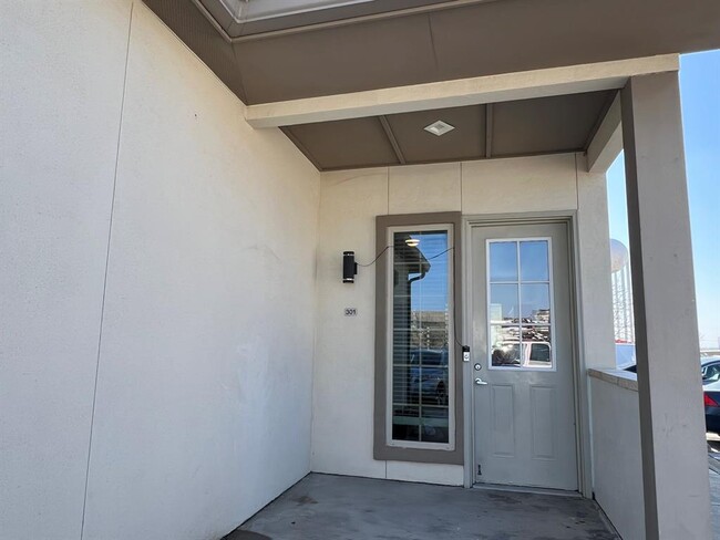 Photo - 2400 Louis Henna Blvd Unit 301