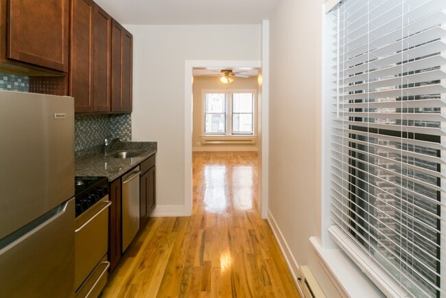 Building Photo - 2854 N Orchard St Unit J00P