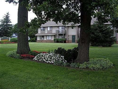 Birchwood Garden Apartments - Birchwood Garden Apartments