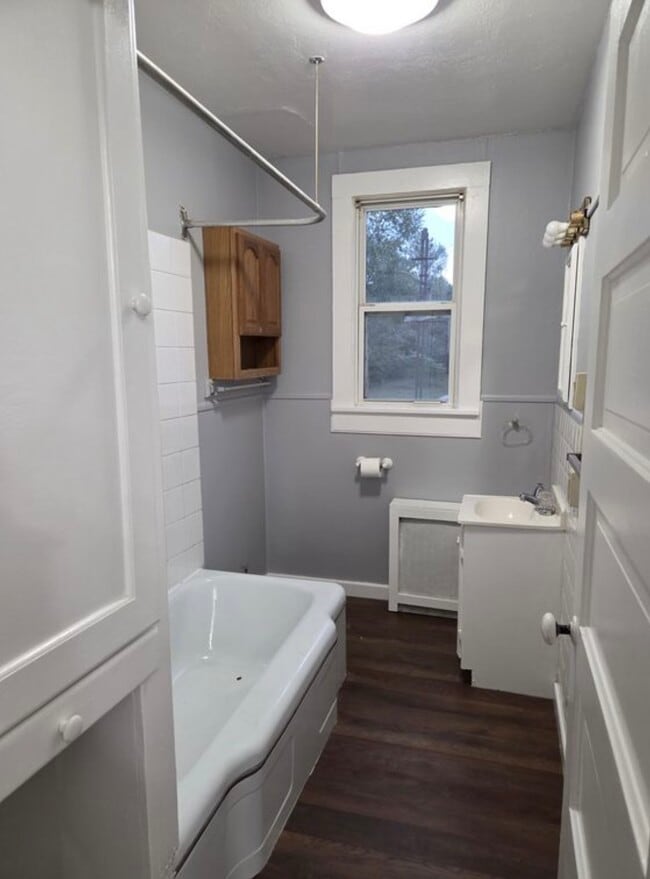 Photo - 254 Main St Unit 1st level