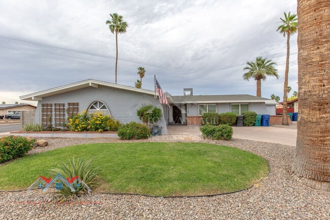 Photo - 2224 W Emelita Ave