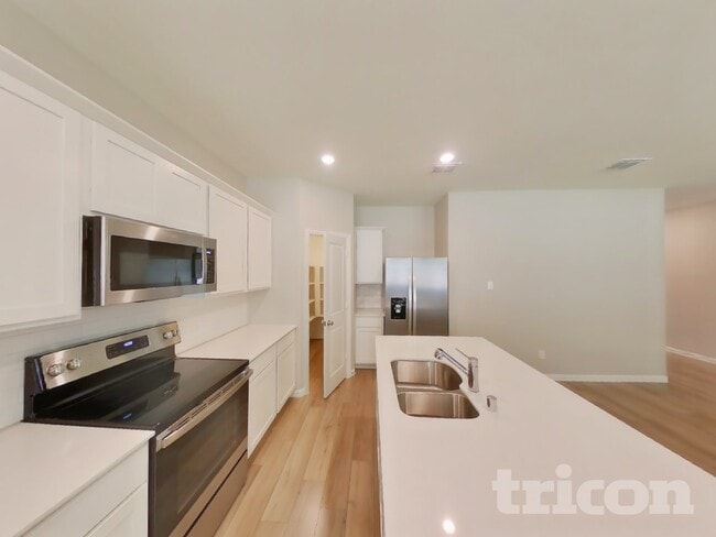 Photo - 219 Jenkinson Dr