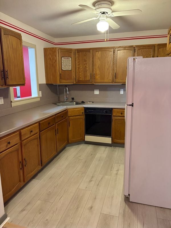 Photo - 1274 E Main St