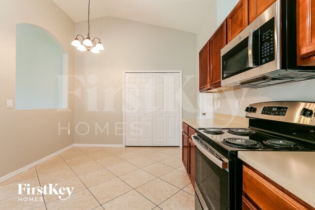 Photo - 5404 2nd St W