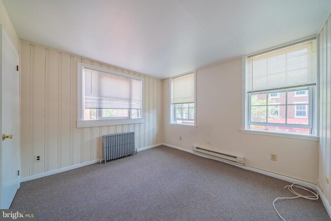 Photo - 121 E Gay St Unit 8