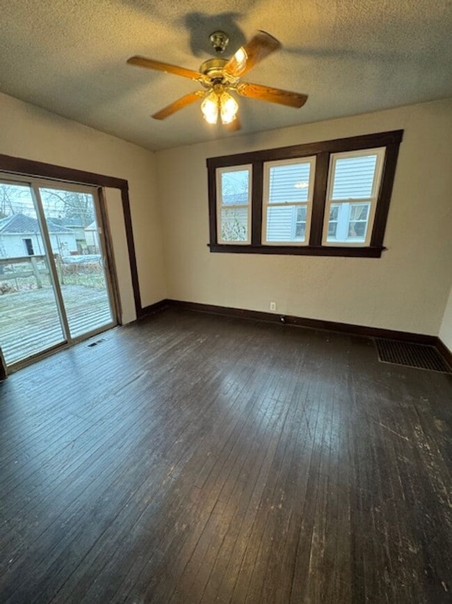 Photo - 2118 Drexel Ave