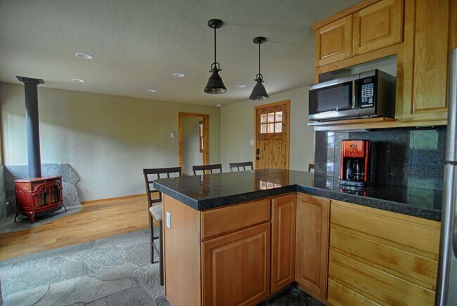 7020 Yaho Ave Unit Yaho B - Cottage
