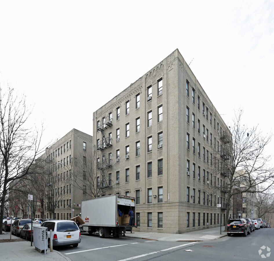 3155 Rochambeau ¡alejado - 3155 Rochambeau Ave Apartamentos