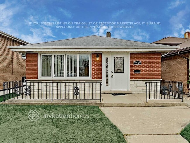 Building Photo - 7522 S Lockwood Ave Rental