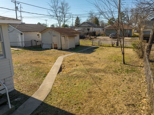Photo - Freshly Updated 3 Bedroom House