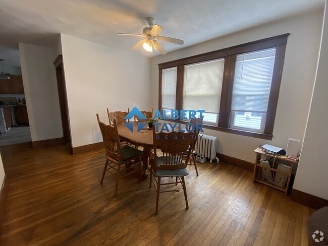 Building Photo - 230 S Huntington Ave Unit 2 Rental