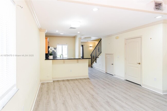 Photo - 11647 NE 18th Dr