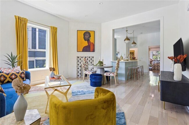 Photo - 970 Charles Allen Dr NE