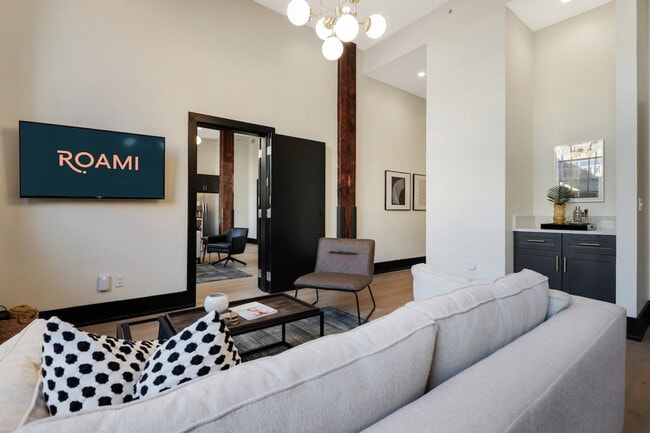 Photo - 1148 S Peters St Unidad ID1268793P