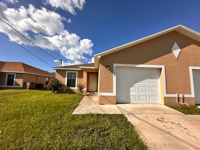 Building Photo - 1405 SE 10th Terrace