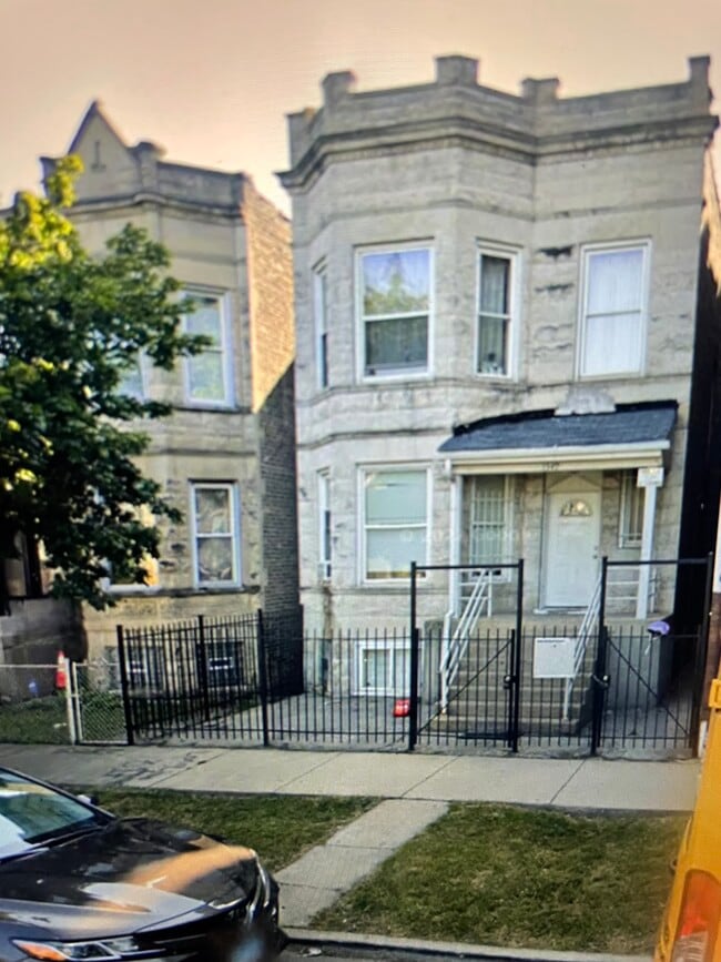 Building Photo - 1549 S Saint Louis Ave Unit 1 Rental
