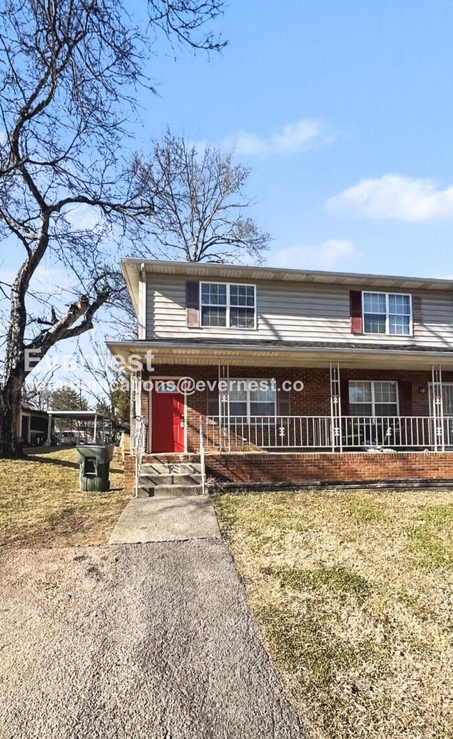 Building Photo - 1311 E 31st St Unit A