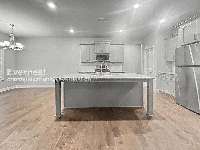 Photo - 8365 Loch Lomand Ln