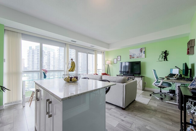 Photo - 165-1165 Legion Rd N