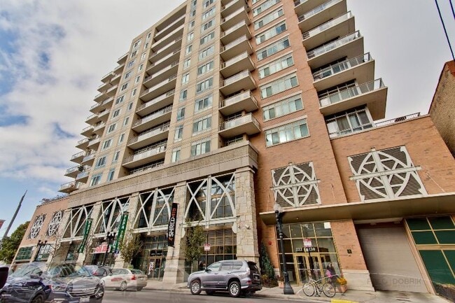 Photo - 230 W Division St Condo Unit 902