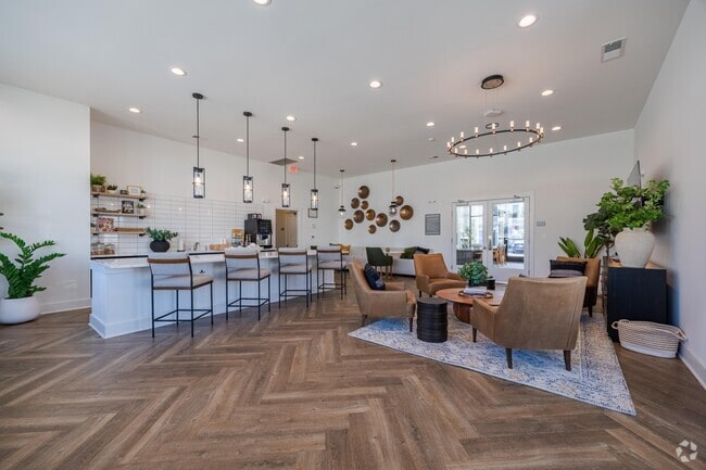 Building Photo - Madison Wakefield Rental