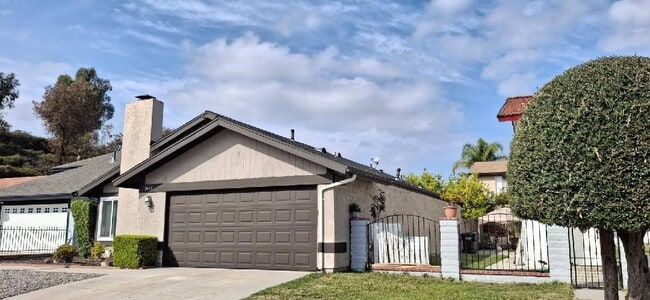 Photo - 2417 E Gloria St