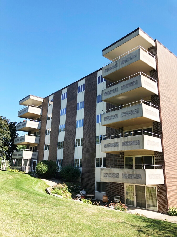 Lincoln Tower Apartments - Lincoln Tower Apartments