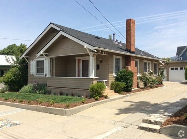 Building Photo - 2 Bedroom Bungalow Downtown SLO with Garage Rental