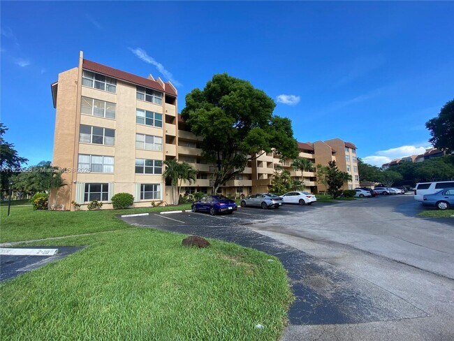 Photo - 3801 Environ Blvd Condo Unit 212