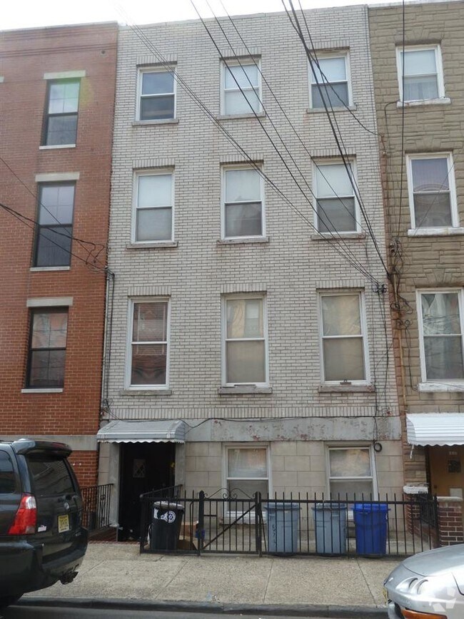 Building Photo - 824 Garden St Unit 4 Rental