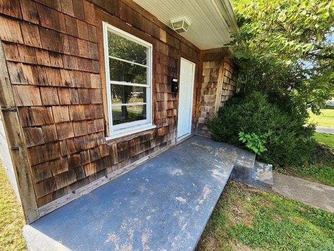 Photo - Spacious 2-Bedroom, 1-Bathroom Home AVAILA...