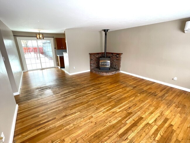 Photo - Three bedroom, Two bath House