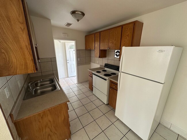 Photo - 4p6318 Unit 4p6318- D