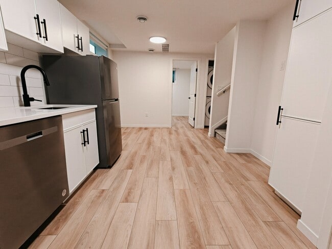 Photo - 11635-11688 88 St Unit BSMT 11635