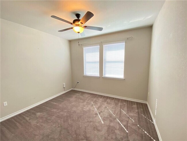 Photo - 5904 Daly Dr