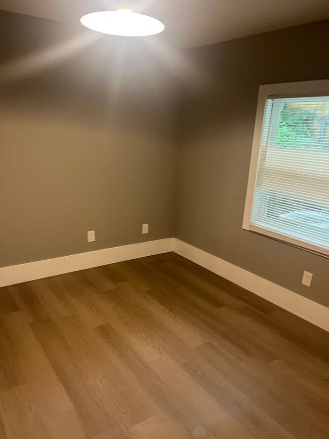 Photo - 2 BR/1BA | Newly Renovated Unit| In Scottsdale, Georgia