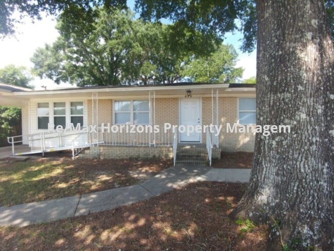 Building Photo - Nice west side home!  Now offering half of...