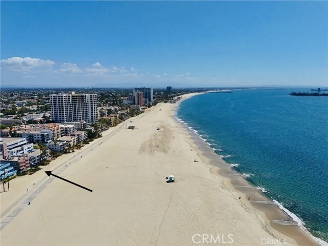 Building Photo - 1174 E Ocean Blvd Unit 10