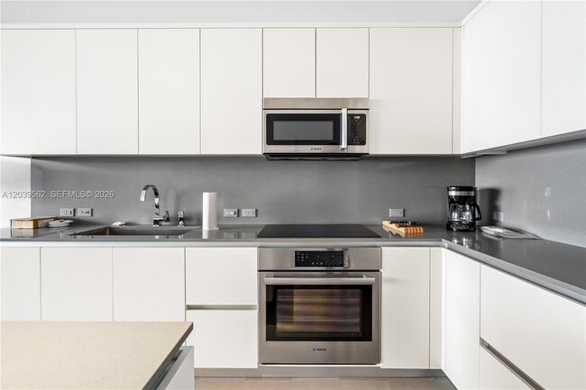 Photo - 88 SW 7th St Unit 1006