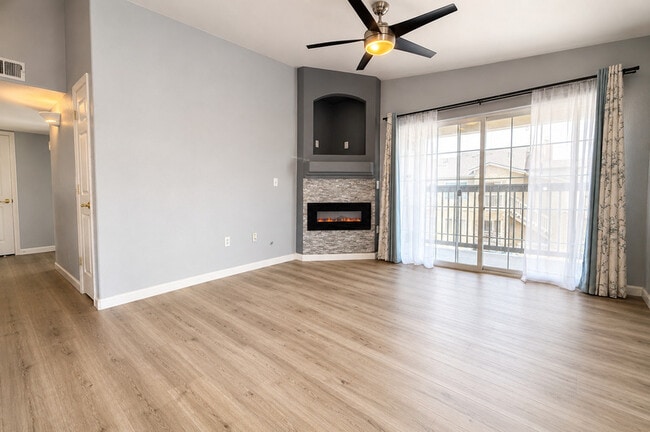 Photo - 10070 E Carolina Dr Unit 204