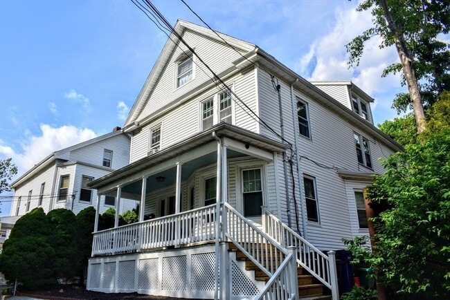 Building Photo - 176 Poplar St Unit 3 Rental