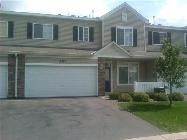 Building Photo - 821 Willow Glen Ct