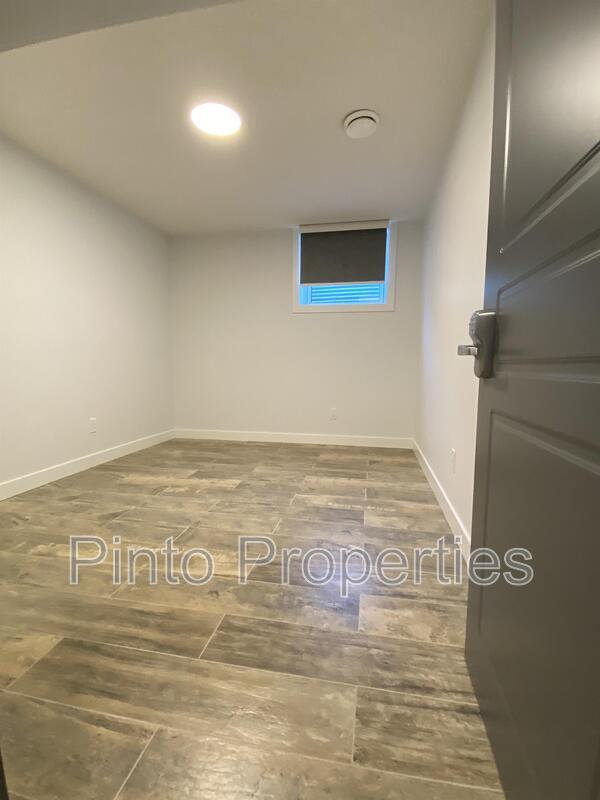 Photo - 10749-10786 86 Ave NW