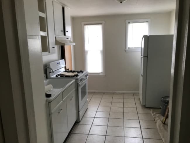 Photo - 301 N Delia St