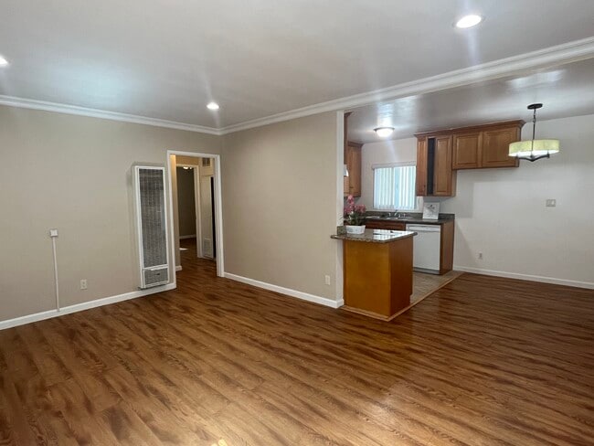 13953 Vanowen St Unidad 1