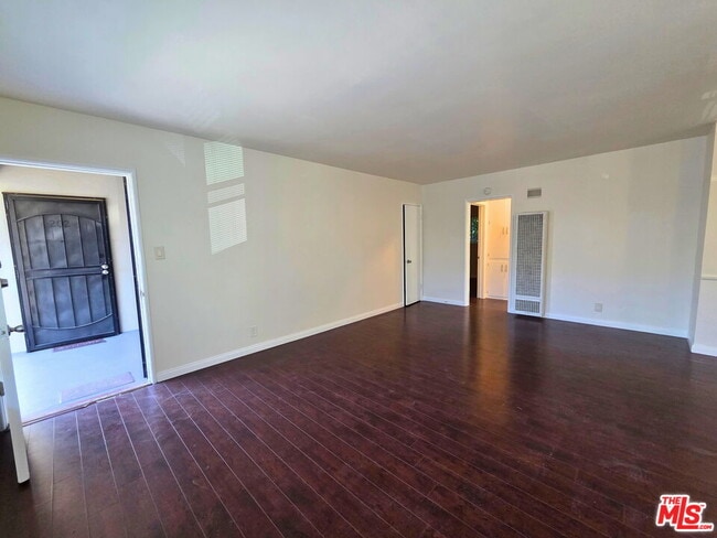 Photo - 7621 Hampton Ave